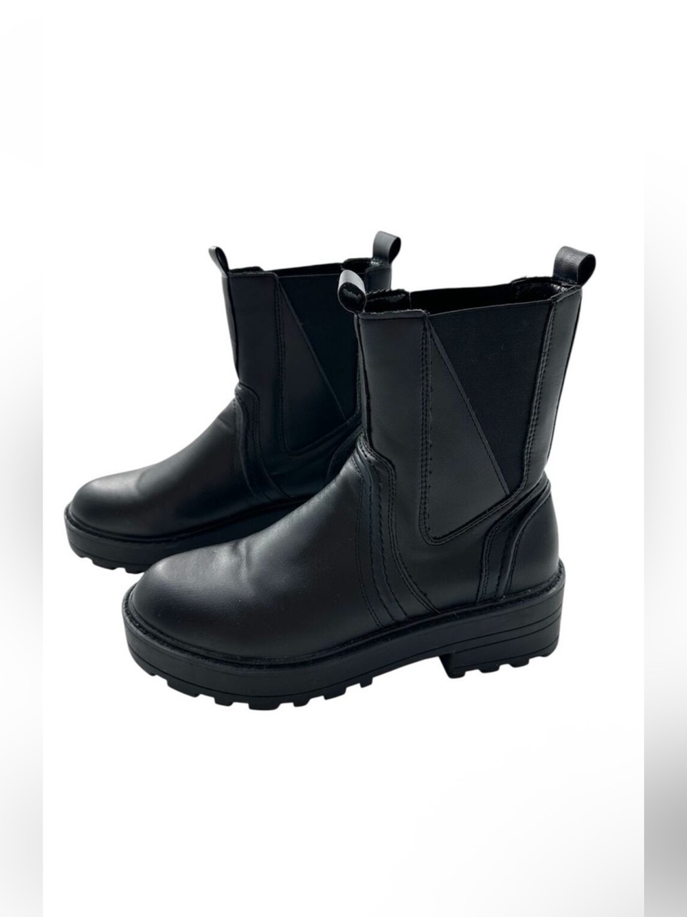 Pretty Little Thing Black Chunky Pull On Chelsea Boots Size 8